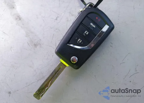 2020 Toyota Corolla Se/Se Nightshade Edition z USA, uszkodzony, nr VIN 5YFS4RCE2LP025209